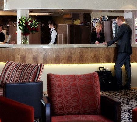 Lodge Hotel Coleraine Buitenkant foto